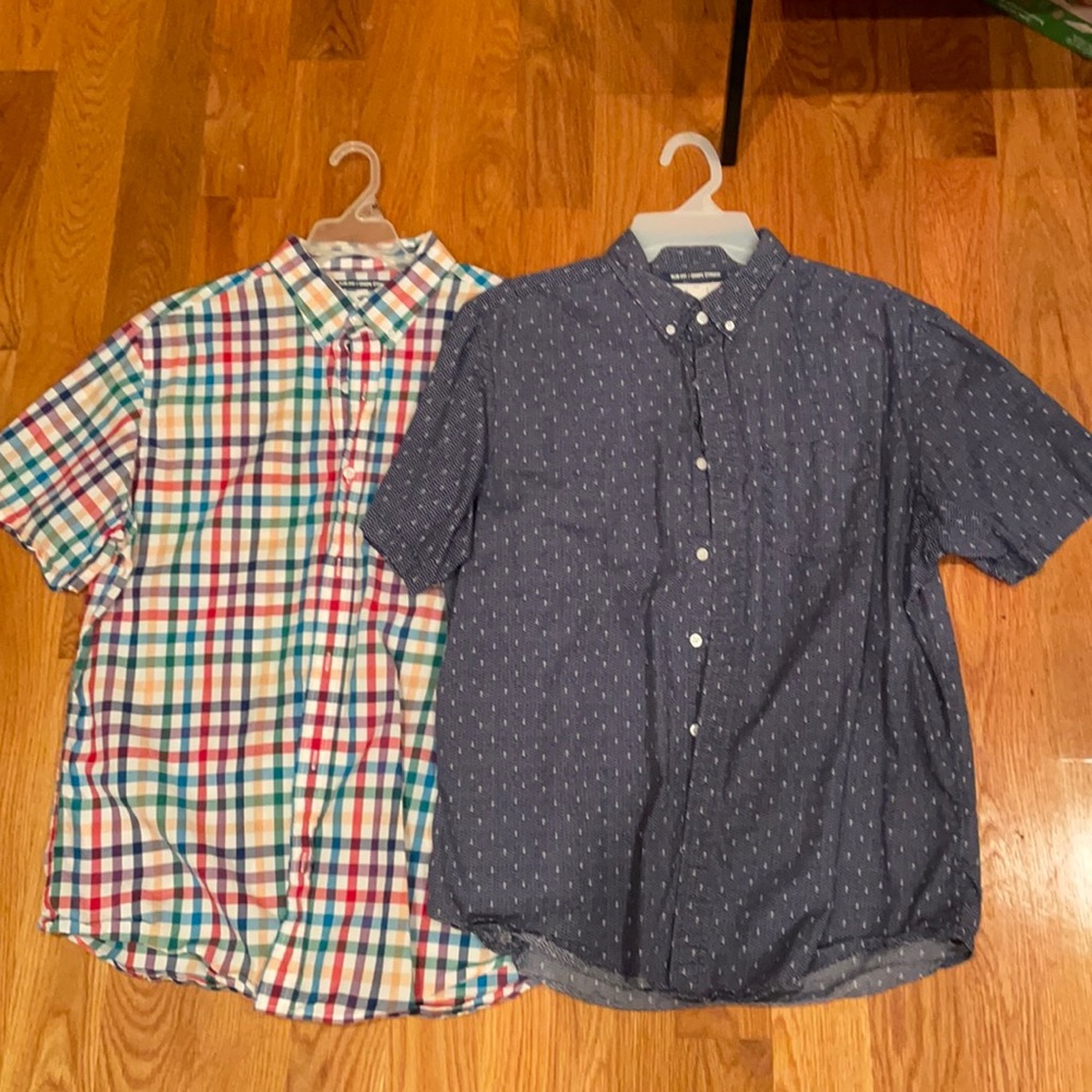 Men’s large short sleeve button downs